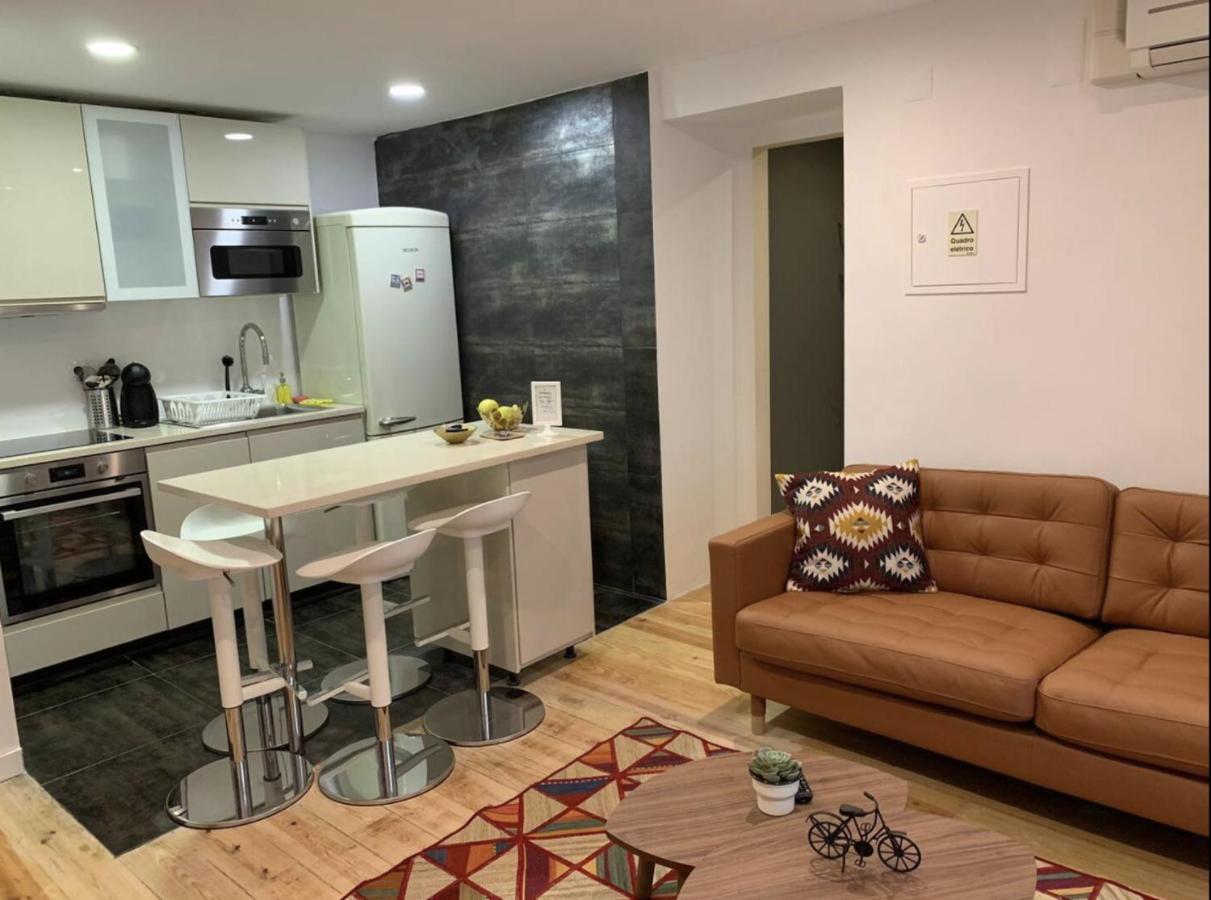 Chiado/Bairro Alto 2 Bedroom Apartment Lisbon Exterior photo